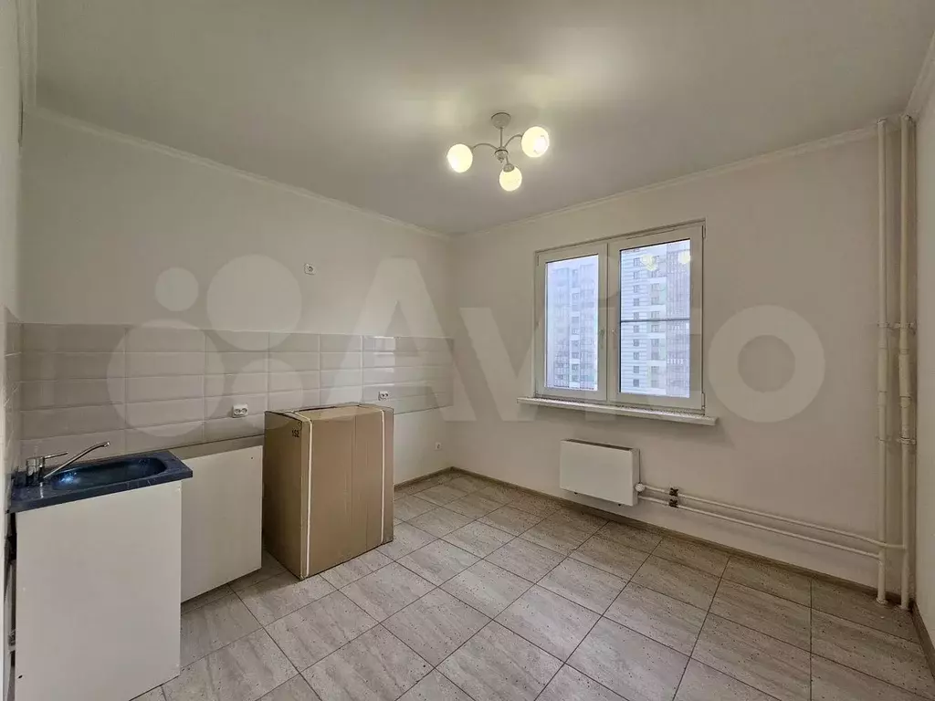 Аукцион: 3-к. квартира, 81 м, 7/14 эт. - Фото 1