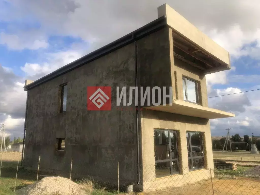 Дом в Севастополь с. Осипенко, ул. Ветеранов (150 м) - Фото 1