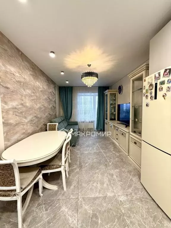 3-к кв. Брянская область, Брянск ул. Имени А.Ф. Войстроченко, 5 (77.4 ... - Фото 2