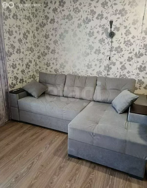 Квартира-студия: Новосибирск, улица Олеко Дундича, 1/3 (32 м) - Фото 1
