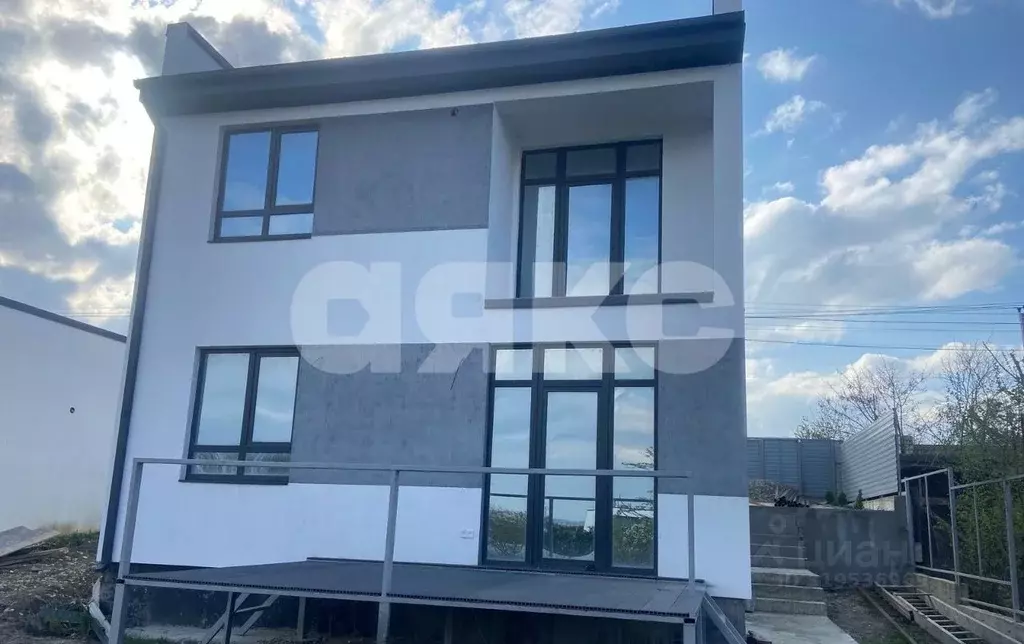 Дом в Краснодарский край, Темрюк ул. Дарвина (120 м) - Фото 1
