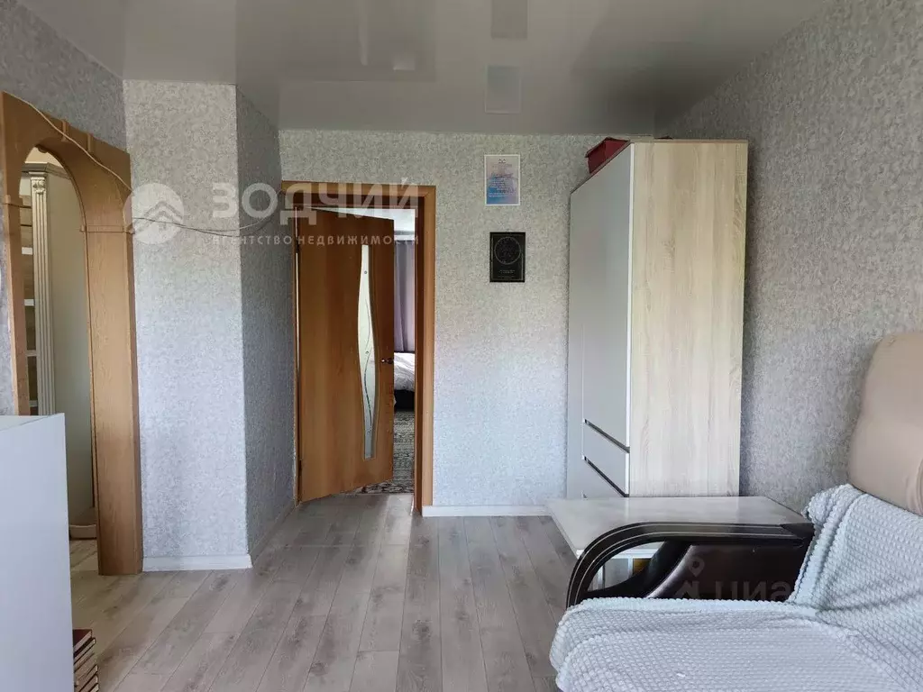 2-к кв. Чувашия, Шумерля Октябрьская ул., 16к2 (45.0 м) - Фото 1