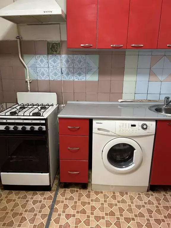 1-к кв. Саратовская область, Энгельс ул. Колотилова, 76 (33.0 м) - Фото 2