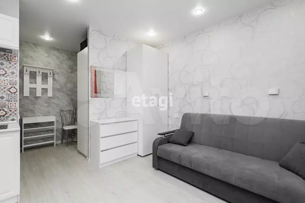 Комната 21,9 м в 3-к., 2/4 эт. - Фото 0