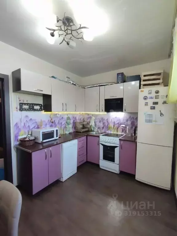 2-к кв. Ямало-Ненецкий АО, Новый Уренгой просп. Губкина, 21А (57.0 м) - Фото 1