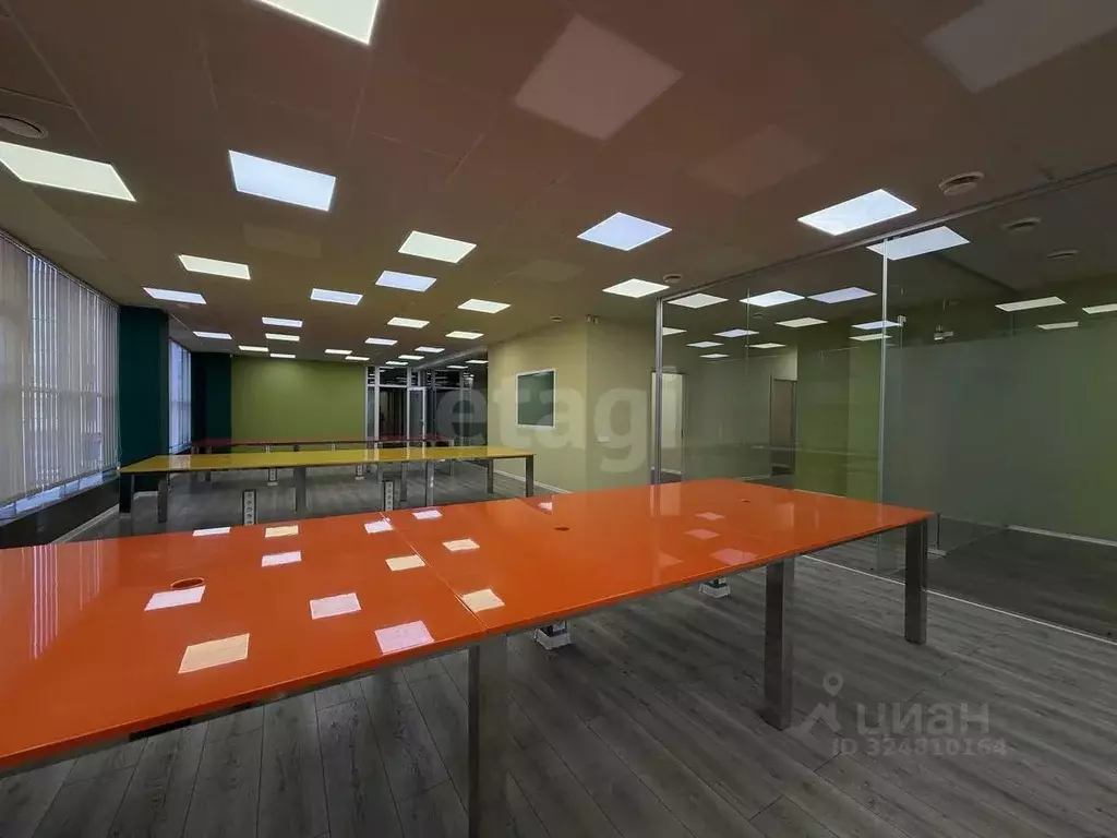 Офис в Крым, Симферополь ул. Петропавловская (343 м) - Фото 1