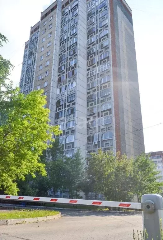 1-к кв. Удмуртия, Ижевск Удмуртская ул, 271 (39.8 м) - Фото 1