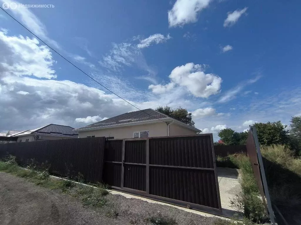 Дом в Новотитаровская, Сельская улица (85 м) - Фото 0