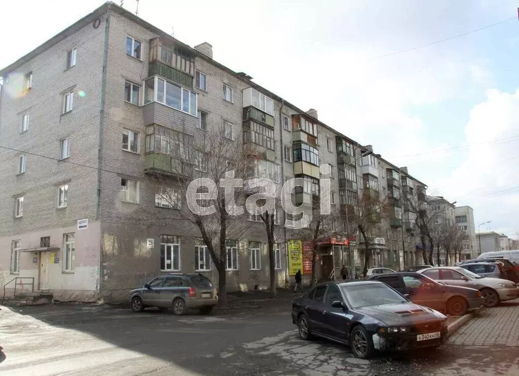 2-комнатная квартира: Курган, улица Пичугина, 21 (42.3 м) - Фото 1