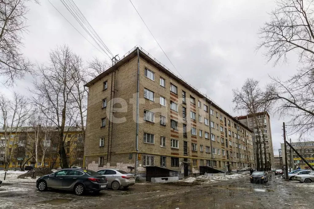 Комната Свердловская область, Екатеринбург ул. Лукиных, 18А (12.0 м) - Фото 1