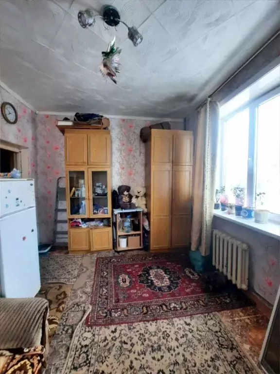 Комната Свердловская область, Первоуральск ул. Чкалова, 39 - Фото 2