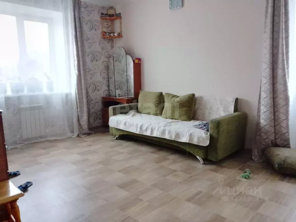 3-к кв. Вологодская область, пос. Майский ул. Ягодная, 40 (82.6 м) - Фото 1