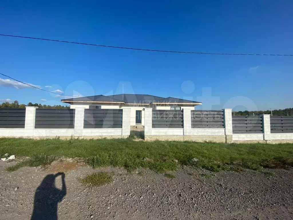 Дом 201,3 м на участке 10,8 сот. - Фото 1