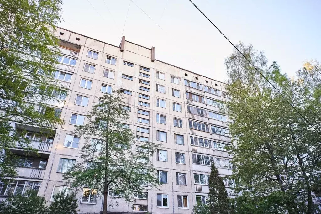3-к кв. Санкт-Петербург просп. Художников, 39К1 (57.4 м) - Фото 0