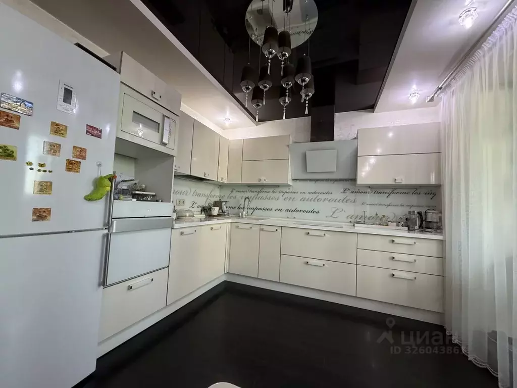 3-к кв. Тульская область, Тула ул. Макаренко, 9Б (124.5 м) - Фото 1