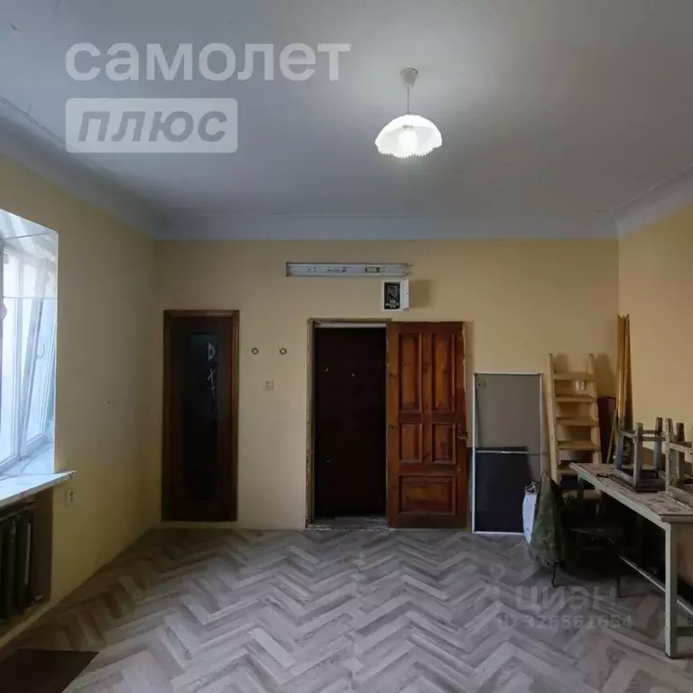 2-к кв. Астраханская область, Астрахань ул. Сун Ят-Сена, 41А (36.2 м) - Фото 1