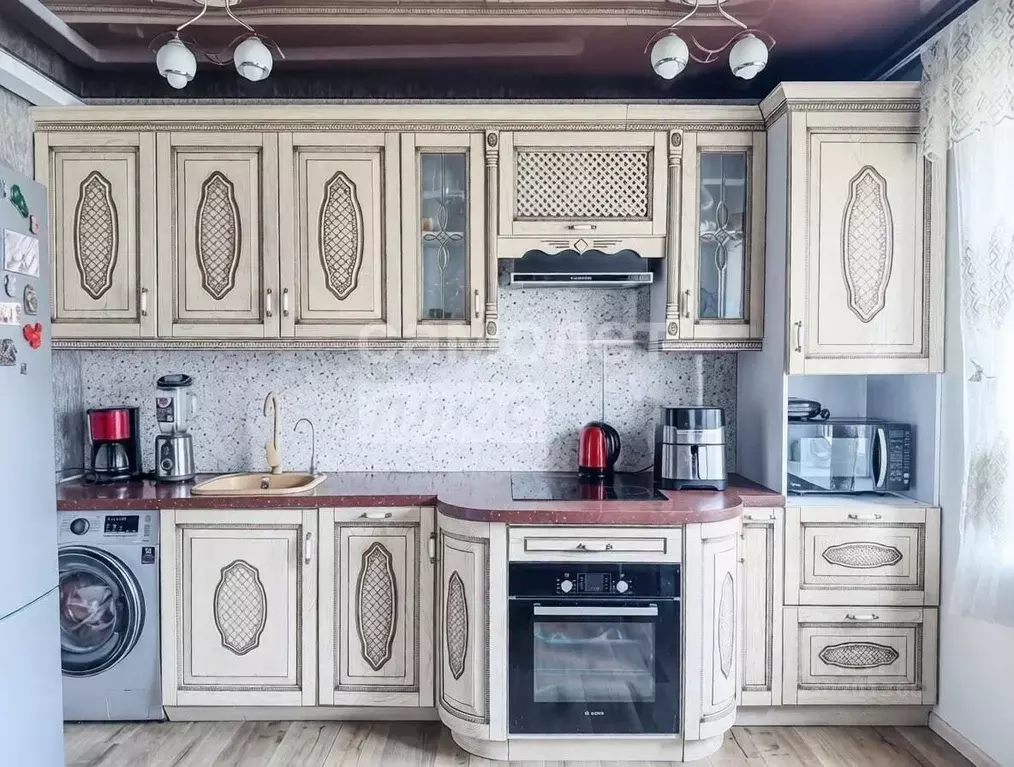 2-к кв. Приморский край, Владивосток 71-й мкр, ул. Ватутина, 4Д (59.9 ... - Фото 1