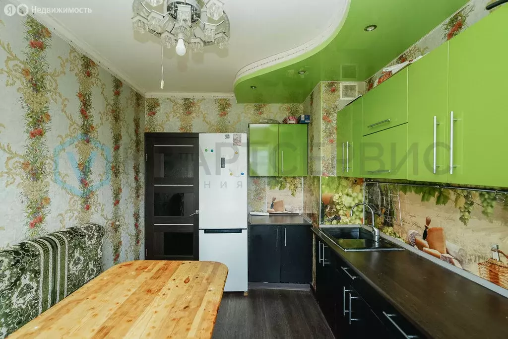 3-комнатная квартира: Омск, улица Крупской, 27к1 (62.8 м) - Фото 0