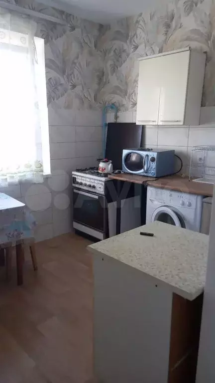 1-к. квартира, 37 м, 10/10 эт. - Фото 0