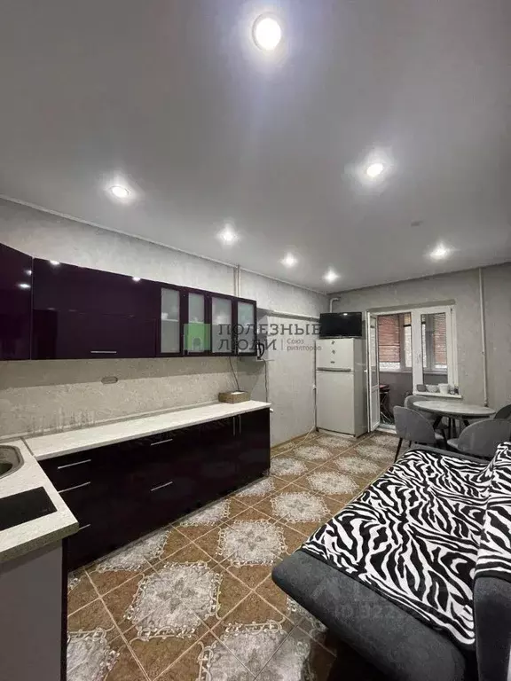 1-к кв. Астраханская область, Астрахань Белгородская ул., 1 (50.3 м) - Фото 2