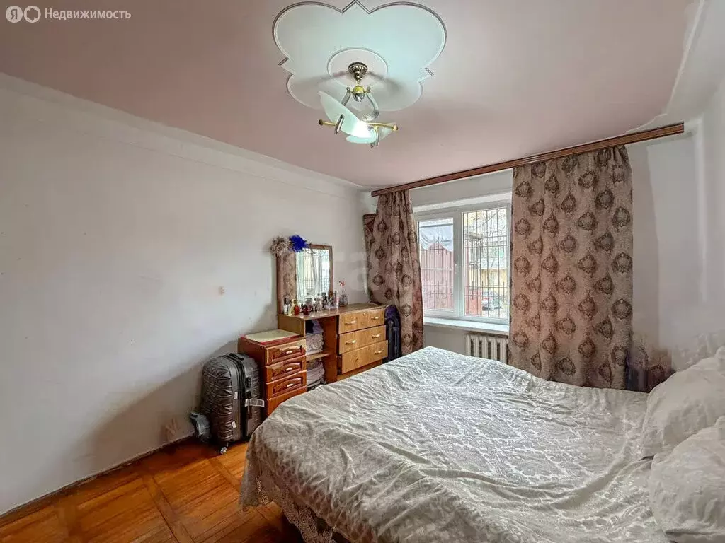 3-комнатная квартира: Нальчик, улица Ватутина, 15 (61.8 м) - Фото 1