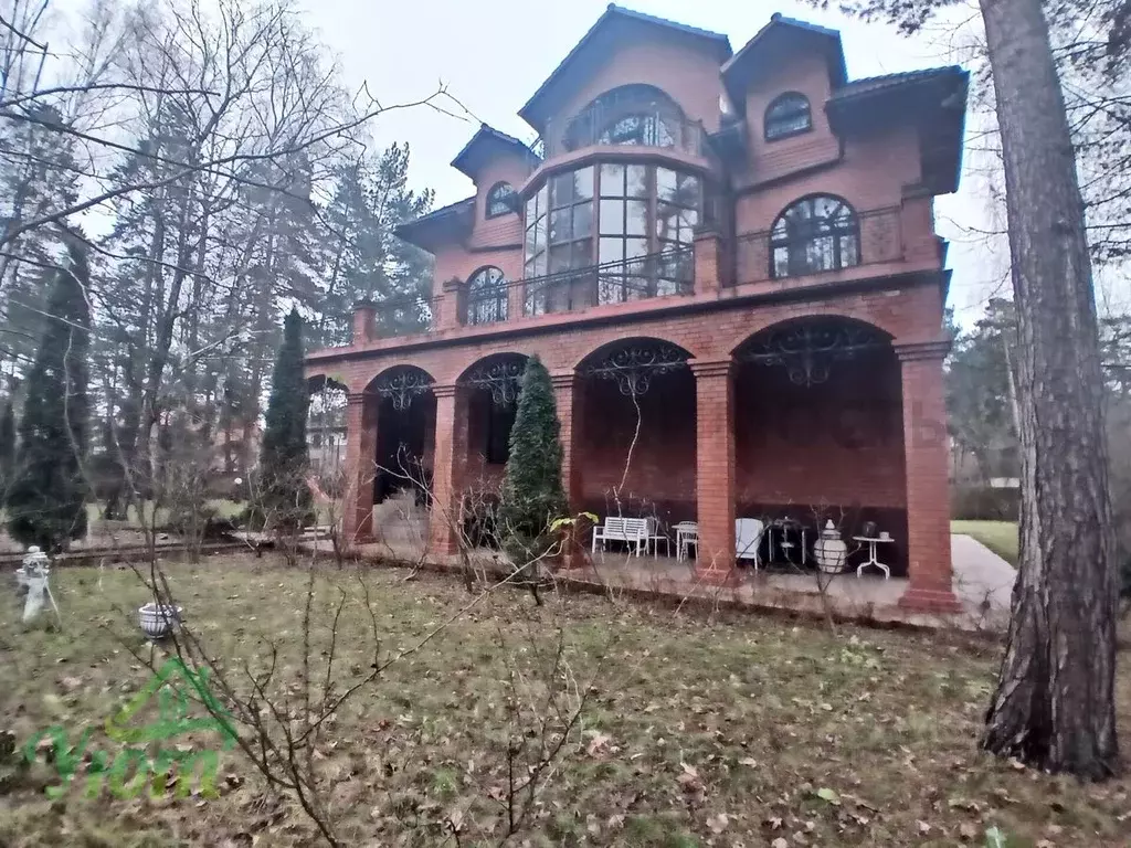 Коттедж в Московская область, Люберцы городской округ, Малаховка пгт ... - Фото 1