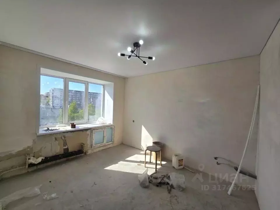 2-к кв. Татарстан, Зеленодольск ул. Комарова, 10 (35.9 м) - Фото 0