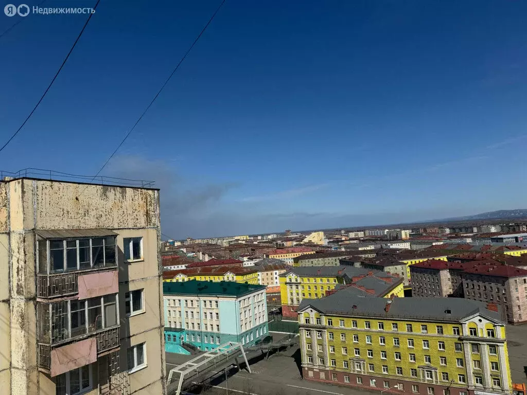 3-комнатная квартира: Норильск, Комсомольская улица, 11 (67.6 м) - Фото 0