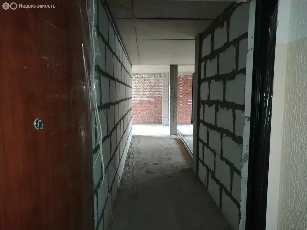 2-комнатная квартира: деревня Ликино, 103А (77 м) - Фото 1