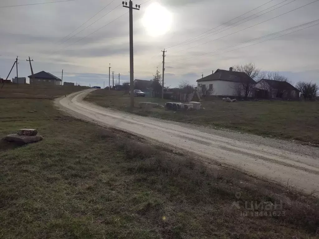 Участок в Крым, Кировский район, с. Владиславовка ул. Набережная (16.0 ... - Фото 1