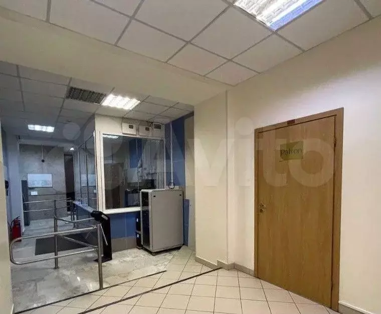 Аренда офиса в Трёхпрудном переулке 99,9 м2 - Фото 1