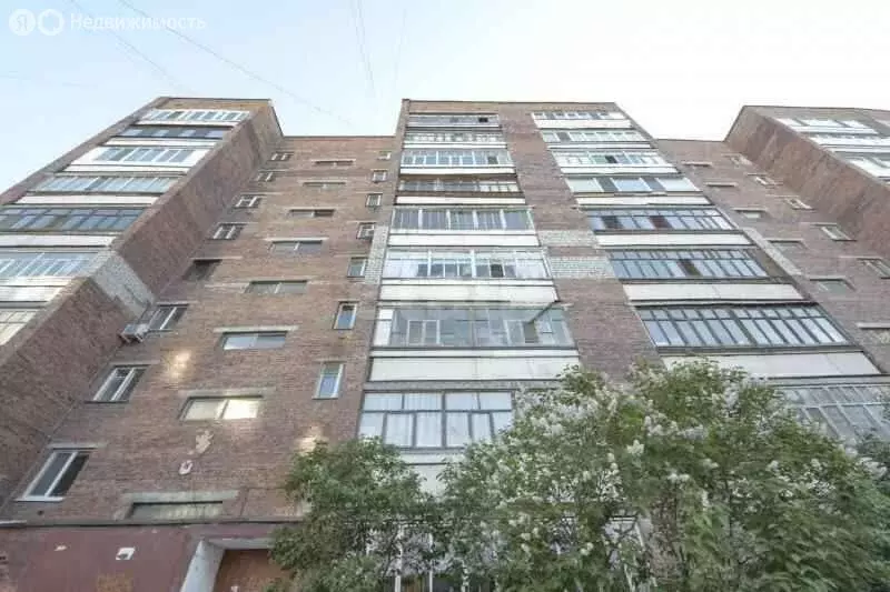 3-комнатная квартира: Тюмень, Профсоюзная улица, 17 (68.3 м) - Фото 1