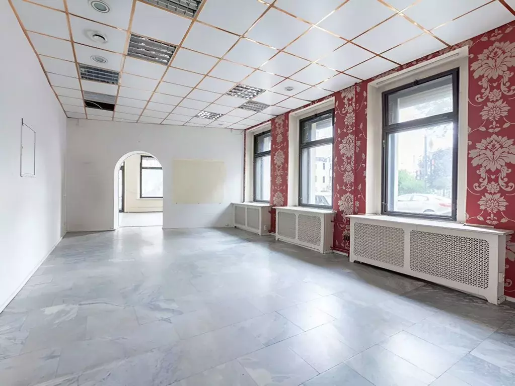 Торговая площадь в Санкт-Петербург 9-я Советская ул., 10-12 (209 м) - Фото 1