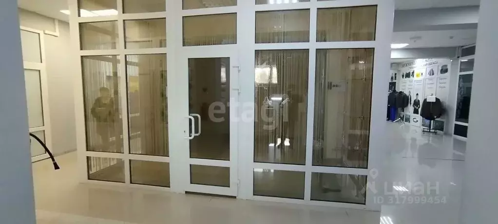 Помещение свободного назначения в Адыгея, Майкоп ул. Чкалова, 71А (21 ... - Фото 0