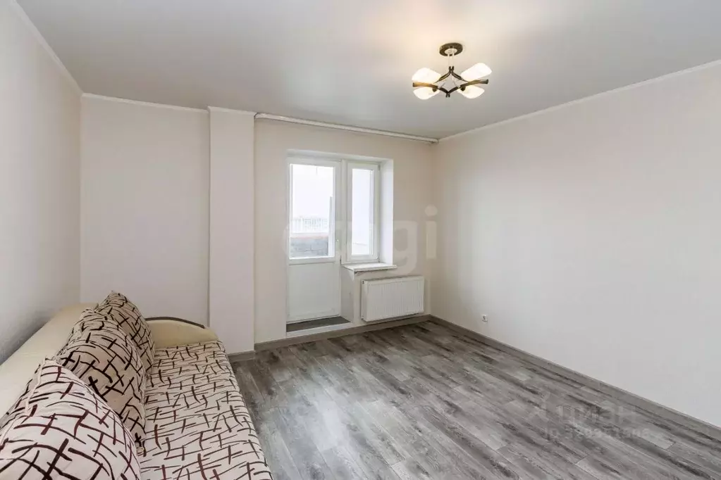 1-к кв. Тюменская область, Тюмень Кремлевская ул., 112к1 (40.6 м) - Фото 0
