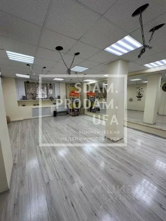 Офис в Башкортостан, Уфа ул. Бабушкина, 25/1 (50 м) - Фото 1