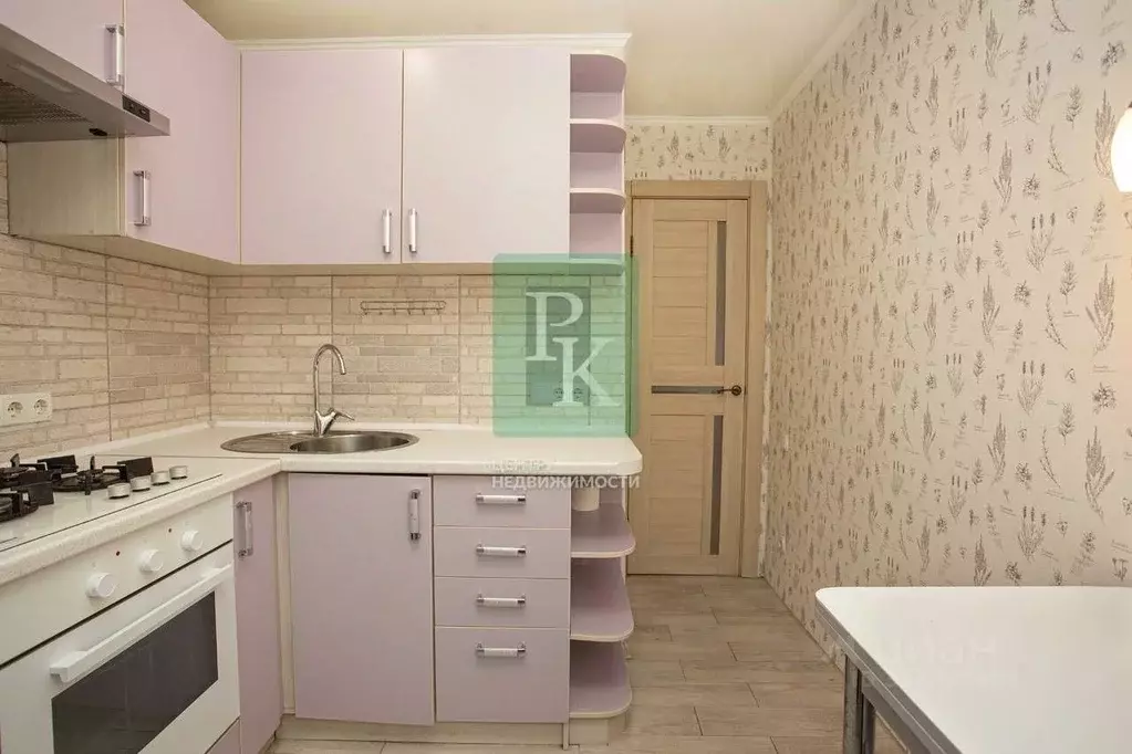 2-к кв. Севастополь пл. Генерала Захарова, 6 (44.0 м) - Фото 2