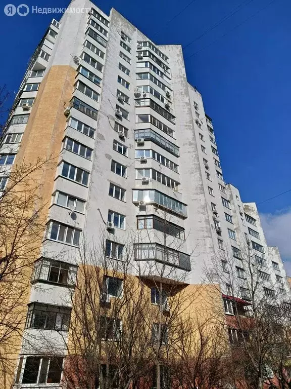 1-комнатная квартира: Белгород, улица 5 Августа, 33 (58 м) - Фото 2