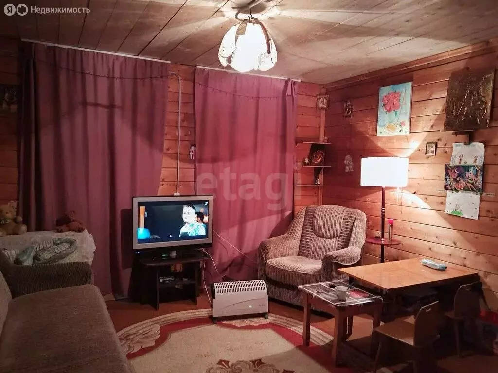 Дом в Пермский край, Добрянский муниципальный округ, посёлок Дивья (40 ... - Фото 1