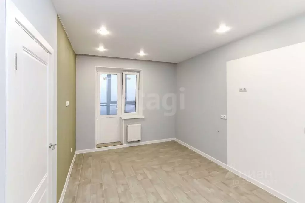 1-к кв. Тюменская область, Тюмень ул. Мельникайте, 2к14 (40.2 м) - Фото 1