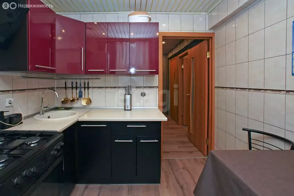 3-комнатная квартира: Омск, 27-я Северная улица, 86 (45.2 м) - Фото 1
