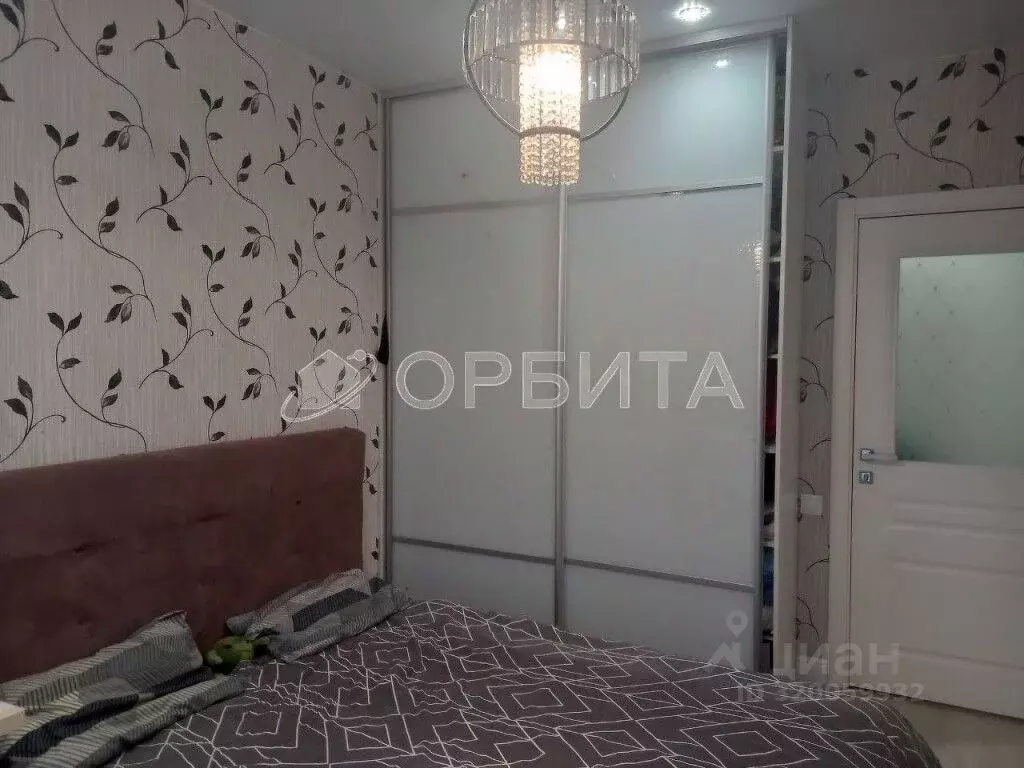 1-к кв. Тюменская область, Тюмень ул. Клары Цеткин, 61к5 (34.2 м) - Фото 0