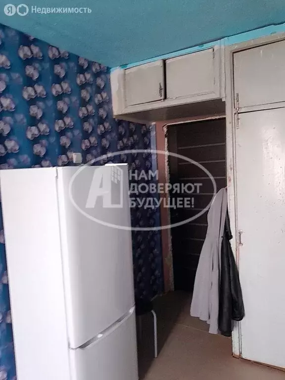 3-комнатная квартира: Чусовой, Коммунистическая улица, 6/5 (70.7 м) - Фото 1