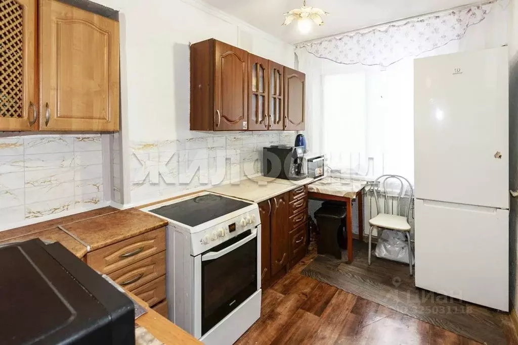 3-к кв. Алтайский край, Барнаул ул. Попова, 72 (60.4 м) - Фото 1