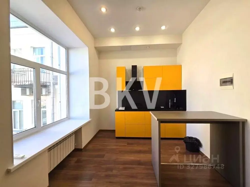 Офис в Москва ул. Большая Лубянка, 5 (125 м) - Фото 1