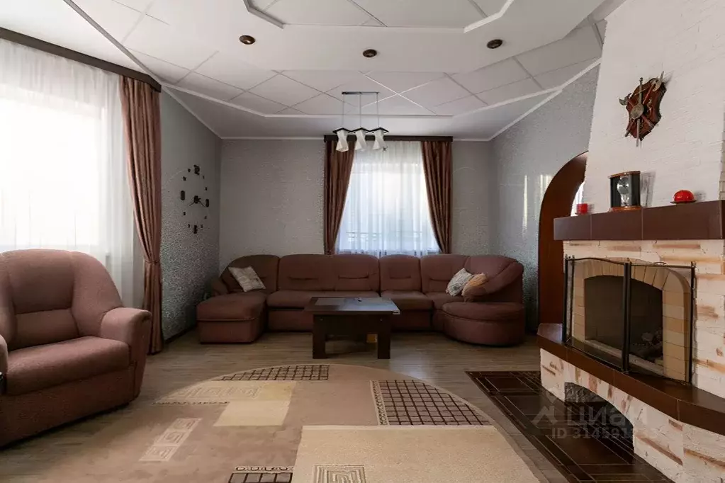 Дом в Калининградская область, Зеленоградск ул. Янтарная, 7 (200 м) - Фото 1