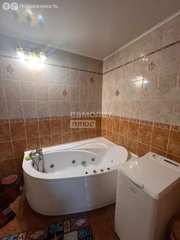 Дом в посёлок Иртышский, Новая улица, 13 (256.4 м) - Фото 0