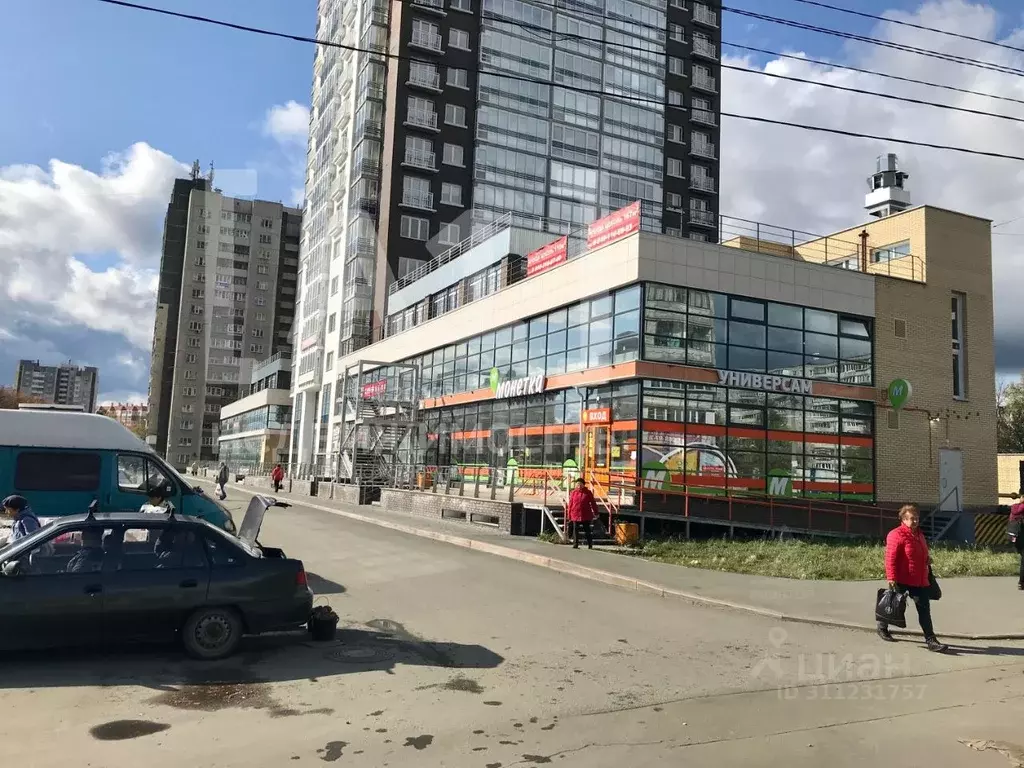 Торговая площадь в Челябинская область, Челябинск Комсомольский ... - Фото 0