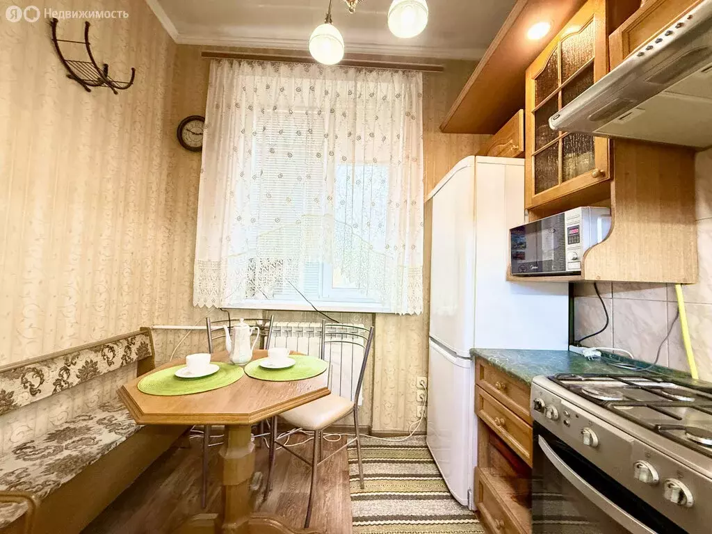 2-комнатная квартира: Брянск, улица Дзержинского, 3 (51.8 м) - Фото 1