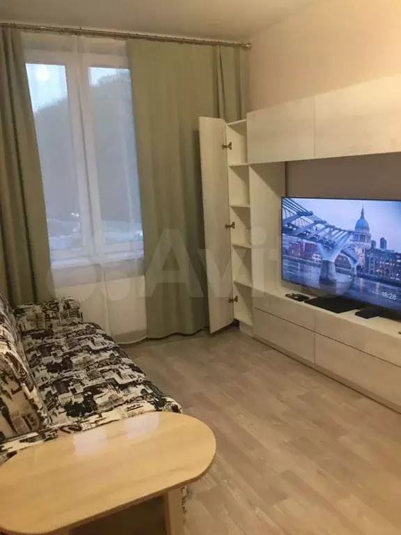 1-к. квартира, 42 м, 4/24 эт. - Фото 0